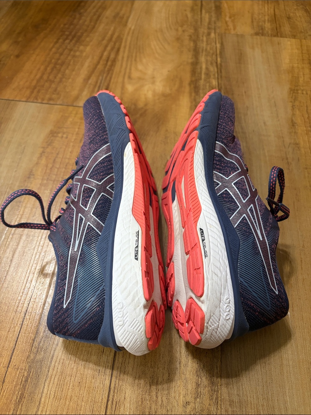 ASICS Women's GT 2000 Navy and Coral Running Shoes size 7.5 - Picture 6 of 11